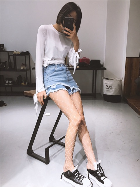 Quần tất lưới hot trend