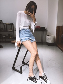 Quần tất lưới hot trend