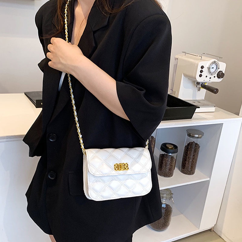 Túi Đeo Vai Hình Thoi Nhỏ Xinh Phối Dây Đeo Sợi Xích Thời Trang Cho Bạn Gái