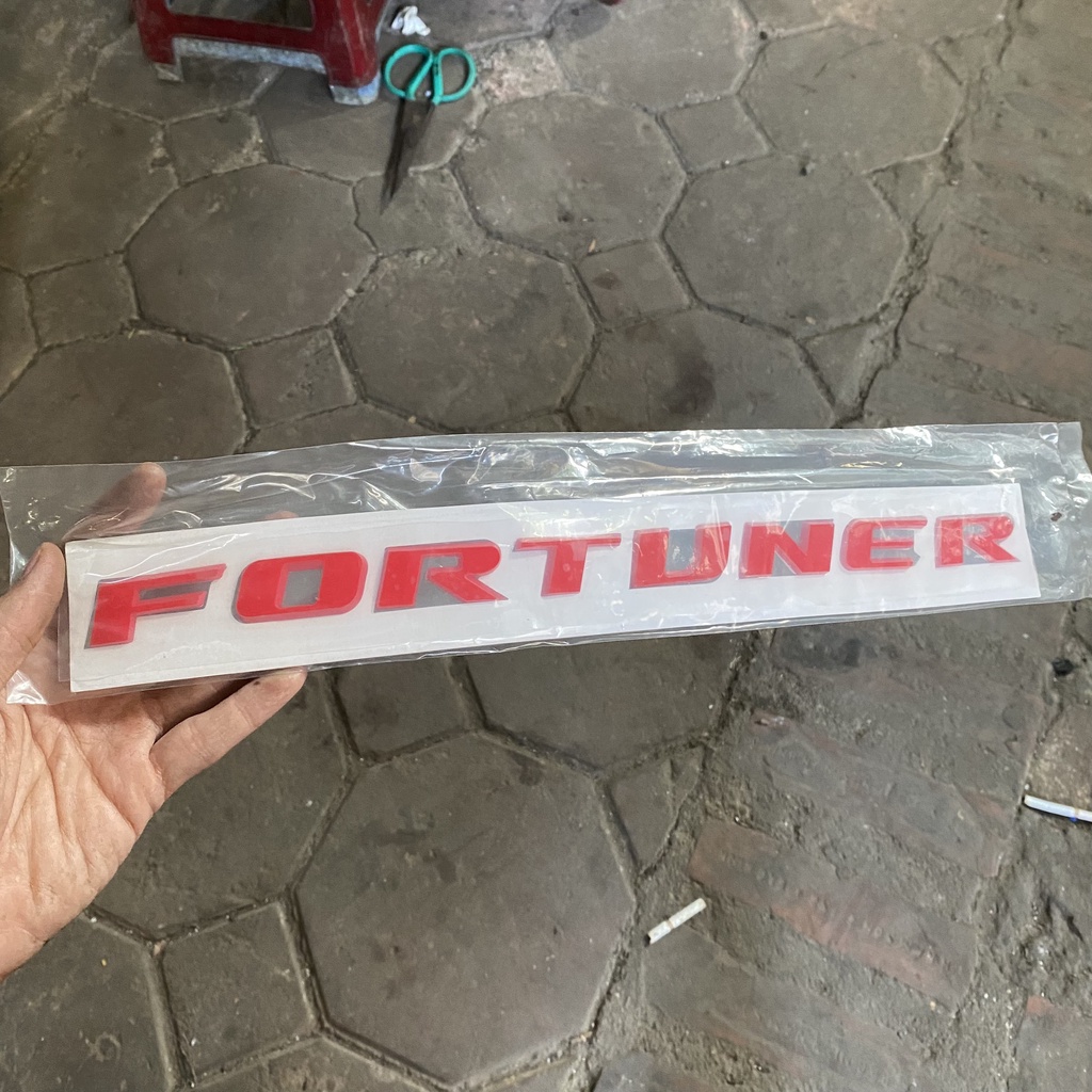 TEM CHỮ 3D DÁN CAPO XE TOYOTA FORTUNER 2015-2020, CÓ 3 MÀU ĐEN, BẠC ĐỎ