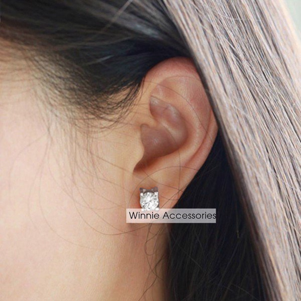 Hoa tai nữ titan Đá vuông B