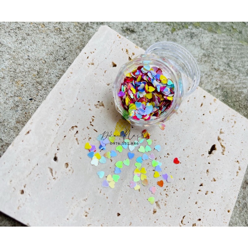 hũ phụ kiển ẩn móng tay tim nhiều màu