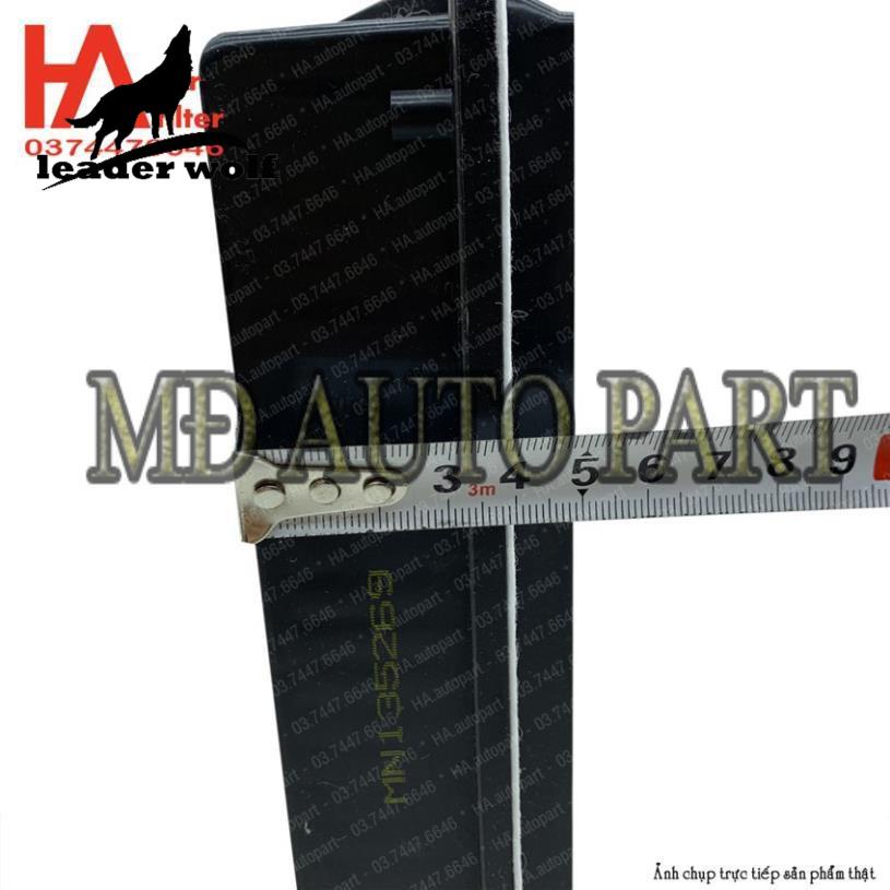 Lọc gió động cơ Mitsubishi Grandis máy 2.0L.