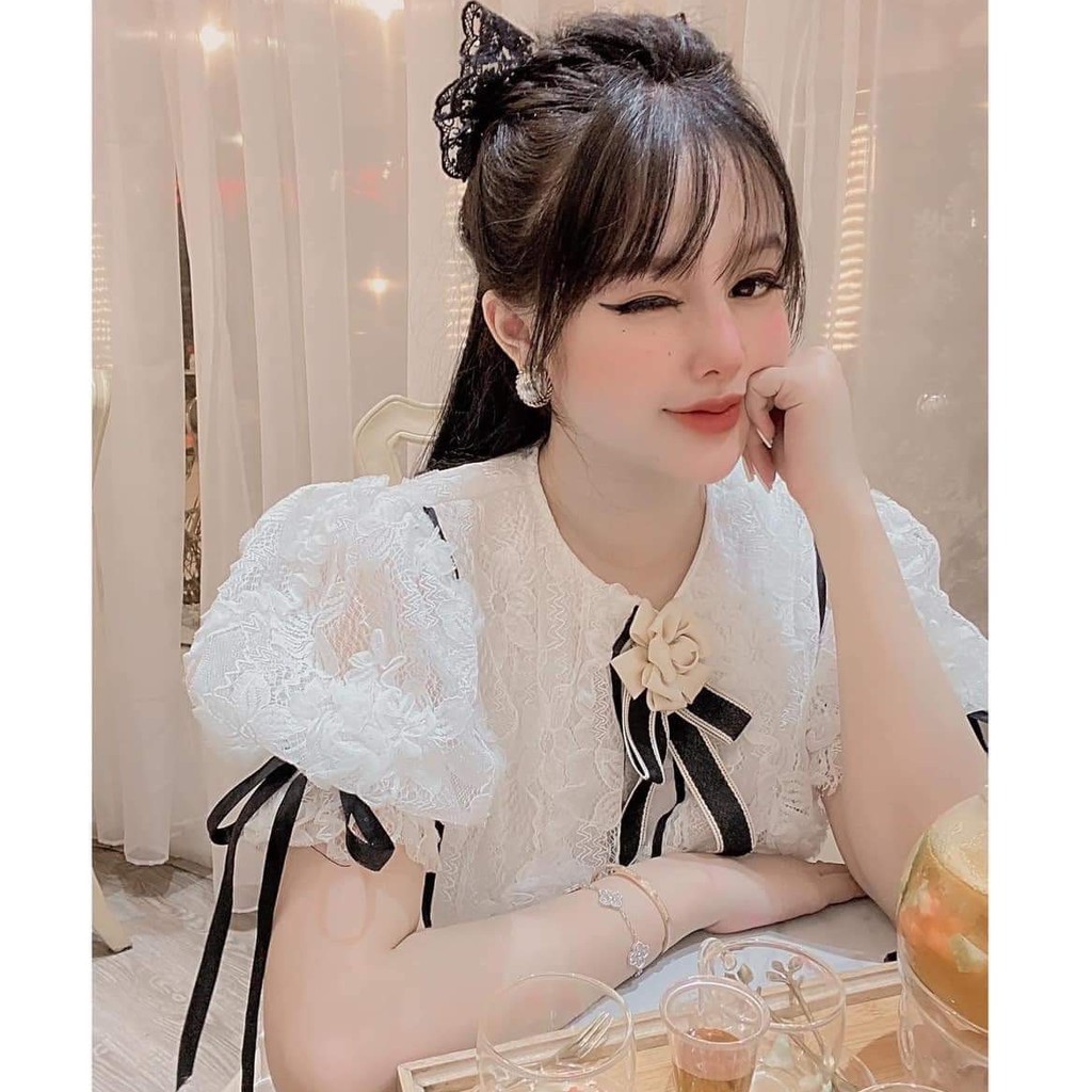 Đầm Ren Tag Hoa Ngực Cực Xinh | BigBuy360 - bigbuy360.vn