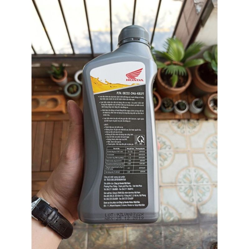 Nhớt Honda chính hãng 800ml cho xe số