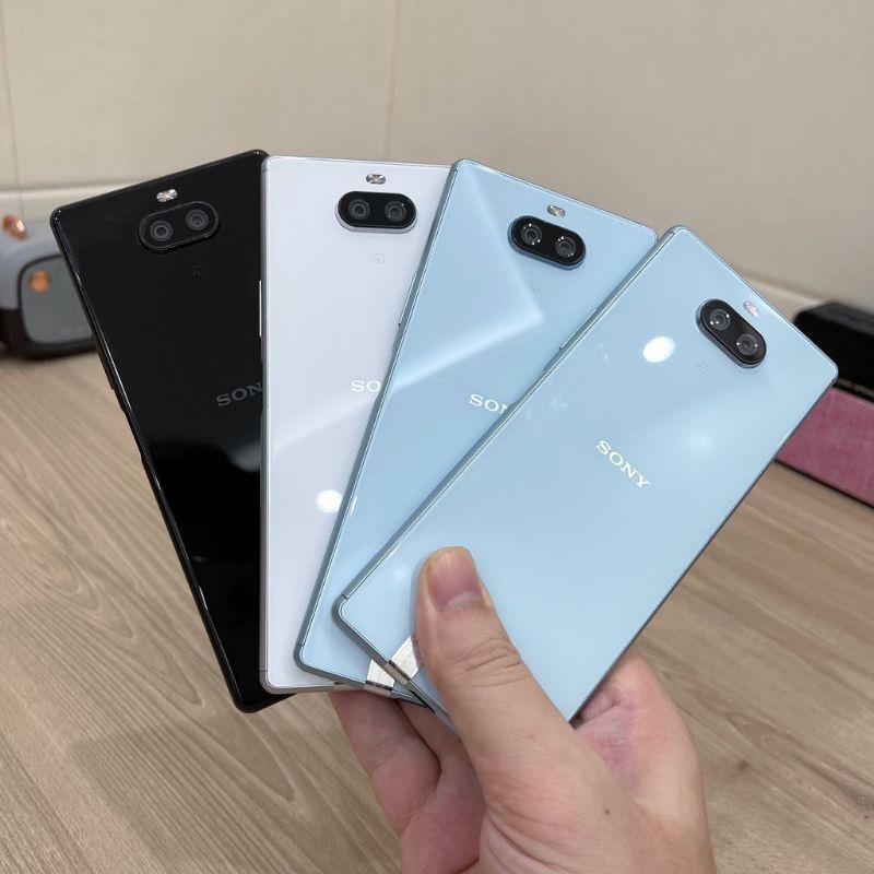 Điện thoại Sony Xperia 8