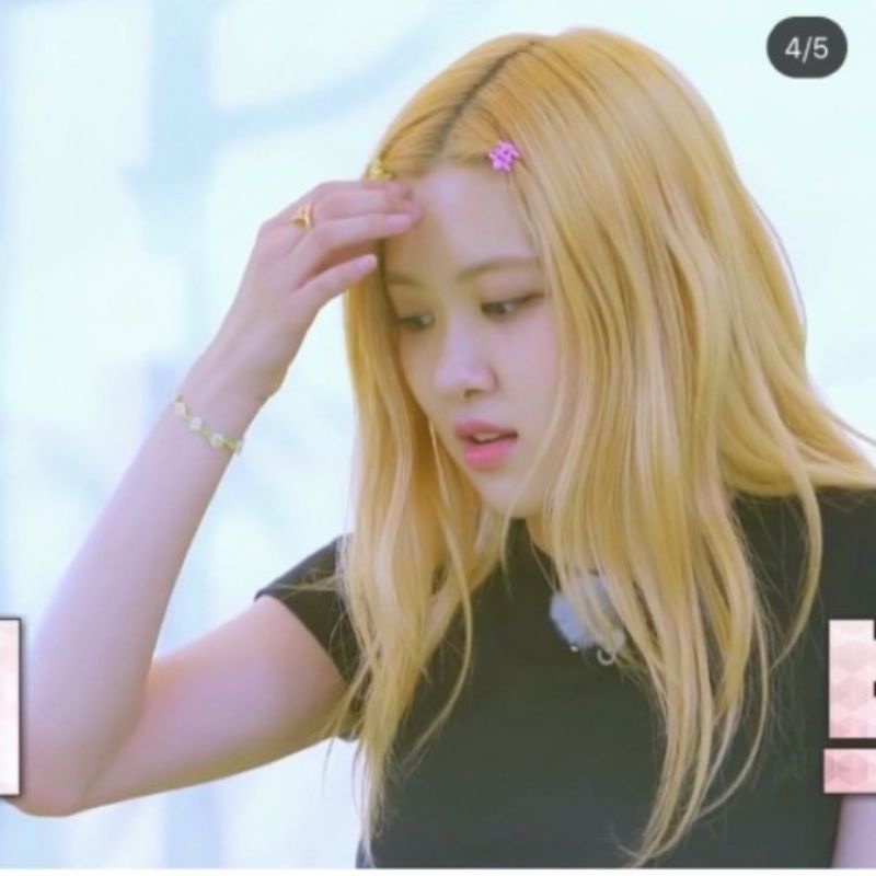 Vòng tay cheap moment Rosé & Lisa