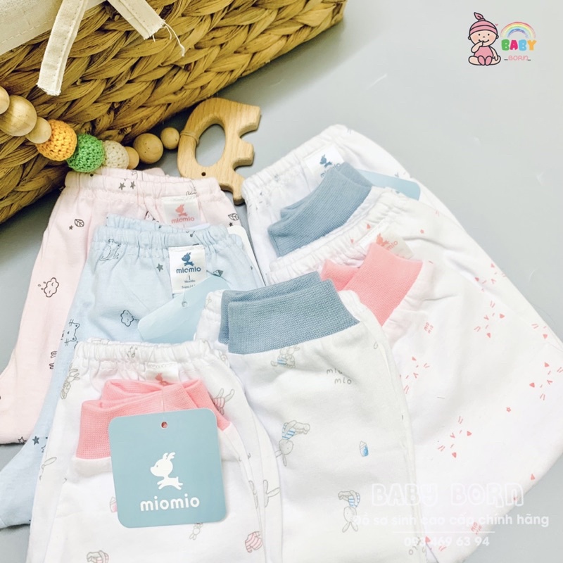 Miomio - Bộ sơ sinh cúc giữa cotton mỏng, mềm mát, an toàn cho bé