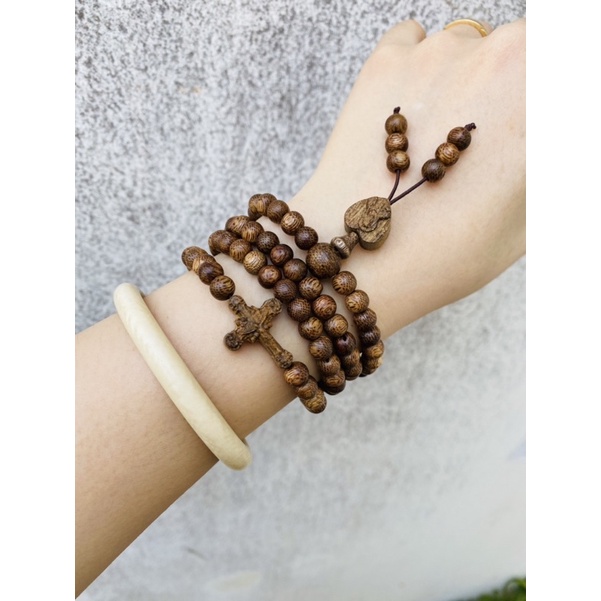 Chuỗi Vòng Trầm Hương Tốc Mix Charm Thánh Giá và Mẹ Maria