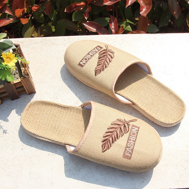 Dép Cói Nam Nữ Thêu Chiếc Lá Đẹp Độc Lạ, Mẫu Bít Đầu Và Mẫu Quai Ngang Đế 2 Phân - Lucky Girl shop