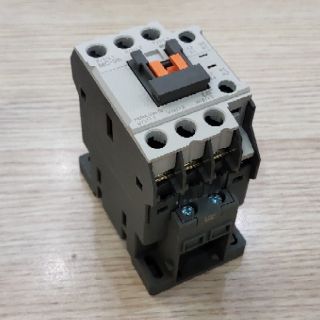 Contactor khởi động từ 9A MC-9b LS
