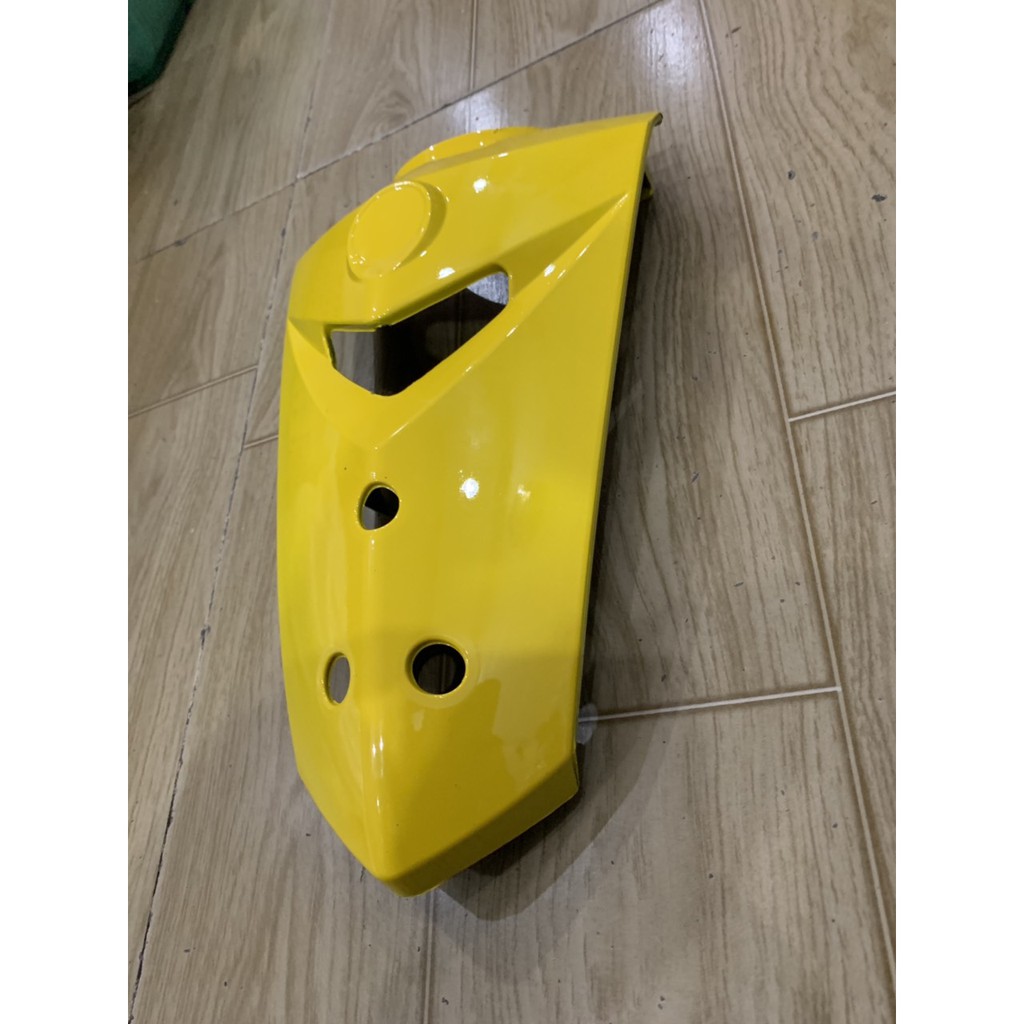 Măt nạ 3 lổ gắn rổ xe siriu màu vàng