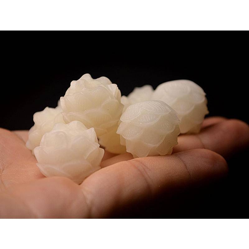 Chuỗi Hạt Ngọc Bích Trắng Tự Nhiên Khắc Hình Hoa Sen 2.0 Dùng Làm Vòng Tay/Vòng Tay