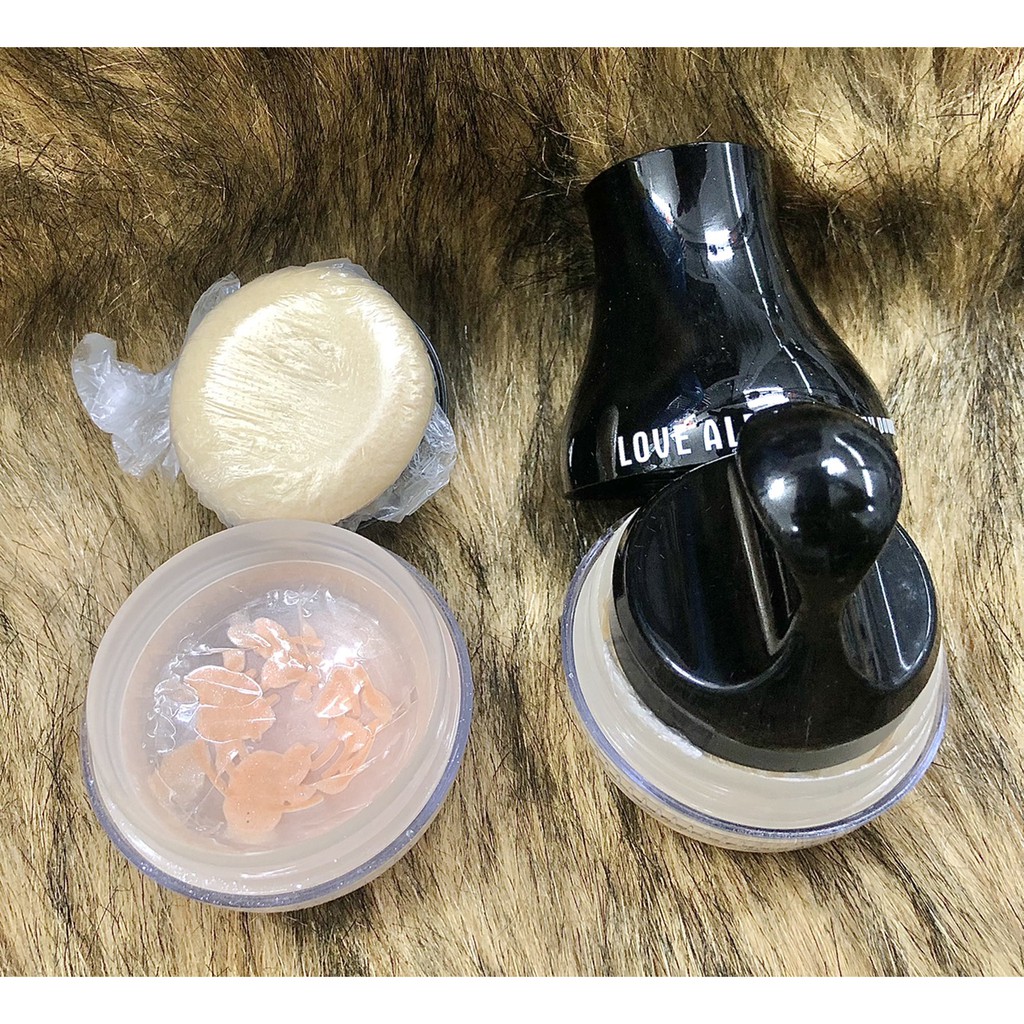 Phấn phủ kim tuyến Love Alpha