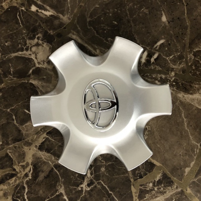 01 Logo chụp mâm, ốp lazang bánh sau xe Toyota Fortuner 2005-2011, chất liệu nhựa ABS, mã TY-088