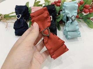 Kẹp tóc dáng dọc đính nơ handmade