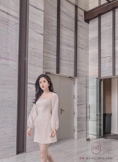 ĐẦM CỔ U KHOÉT LƯNG