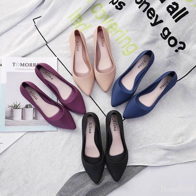 Thanh lý giày nữ nhựa dẻo