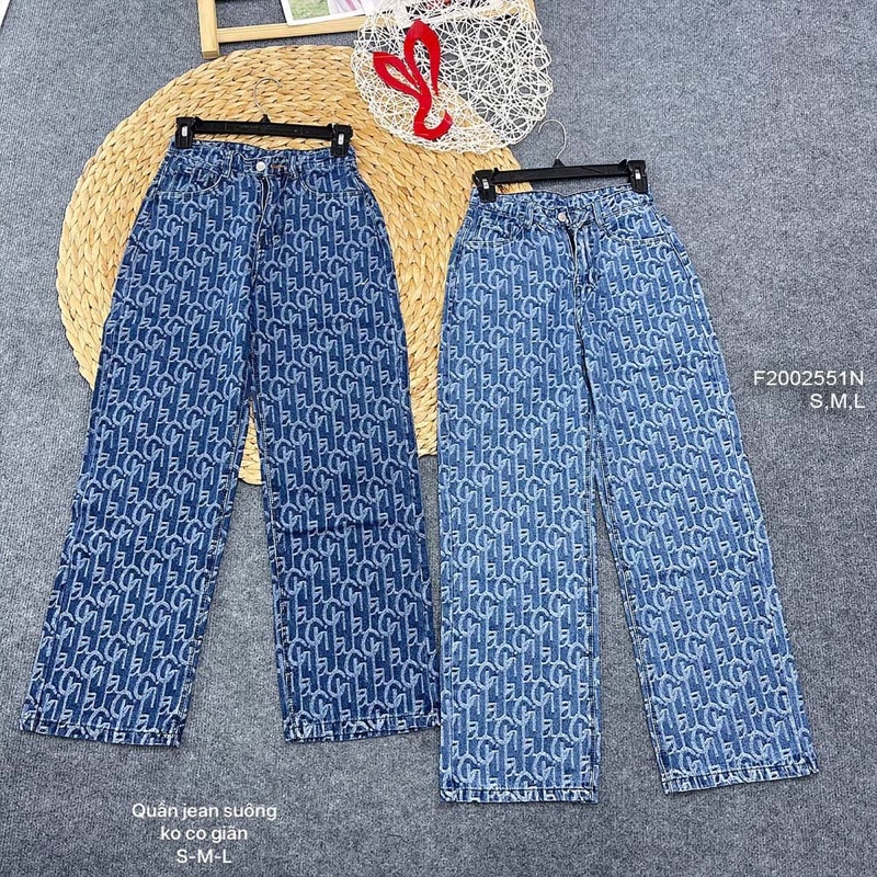 Quần jeans ống suông họa tiết