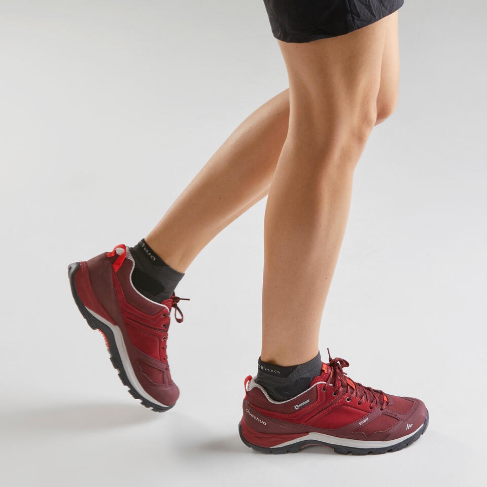 Giày đi bộ Quechua