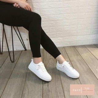 GIÀY NỮ TRẮNG slip on