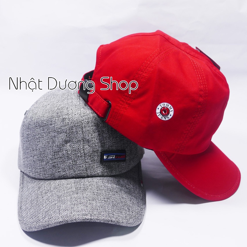 Mũ lưỡi trai mặt da ép chữ TomMy - Chất liệu vải Kaki bền chắc kết hợp với chữ ép tạo nên sự nổi bật cho người đội