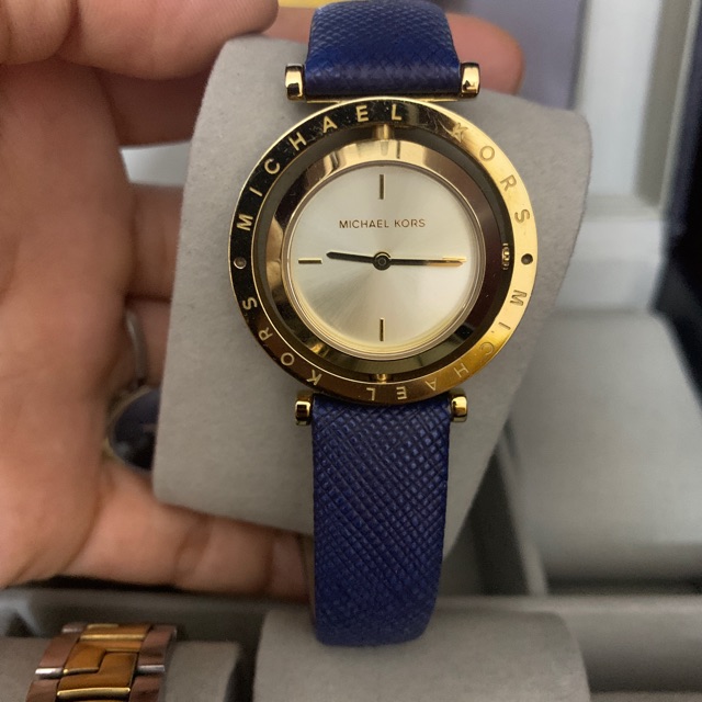 Đồng hồ nữ Micheal Kors mặt xoay case 34