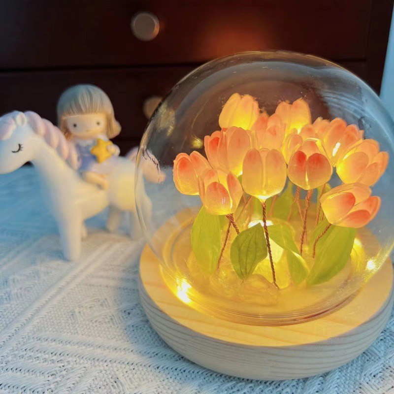 Đèn ngủ để bàn hình hoa tulip trong lồng kính decor phòng siêu đỉnh - Quà tặng người yêu