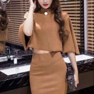 Đầm công sở với 3 màu: bò, rêu & đen