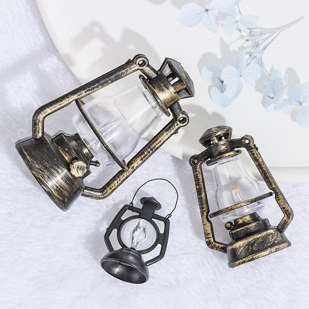 Mô Hình Đèn Dầu Malcom Trang Trí Nhà Búp Bê