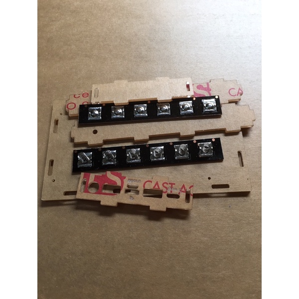 Box Không mạch 6,8 cell  lò xo 3.0 -18650