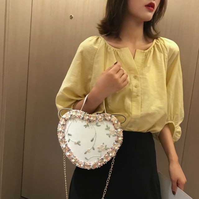 Túi Xách Đeo Chéo Nữ Hộp 3D trái tim Hot Trend.