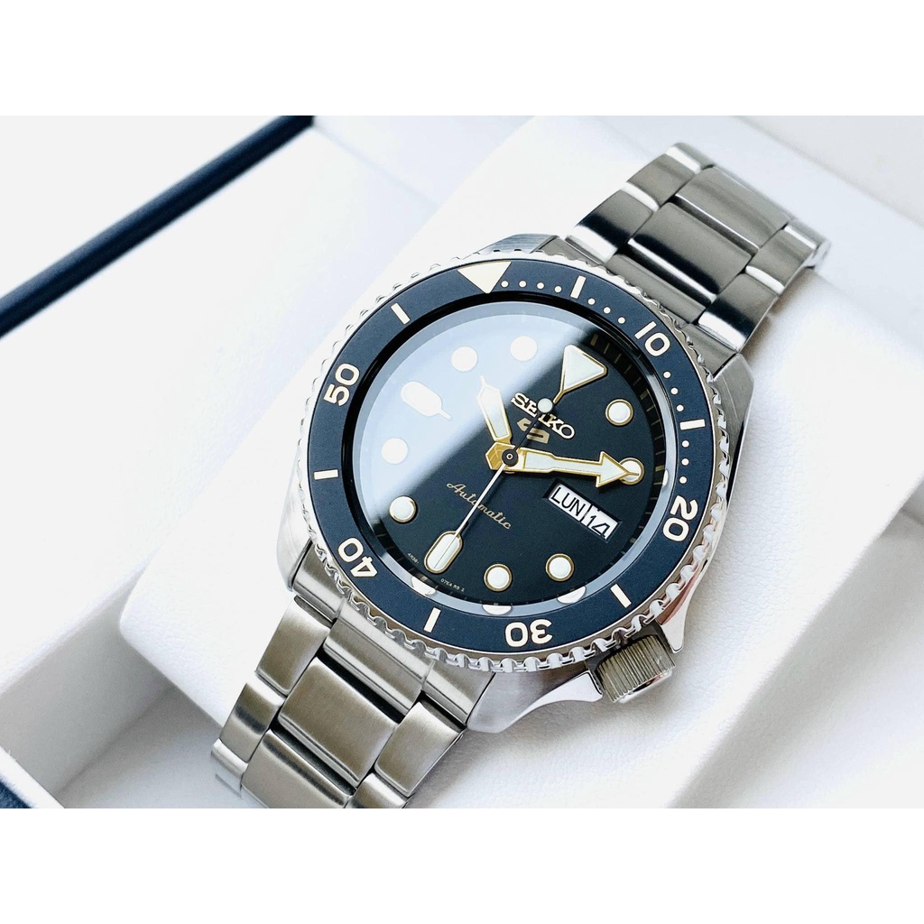 Đồng hồ nam Seiko 5 Sport SRPD57K1 - Có dạ quang và vòng benzel