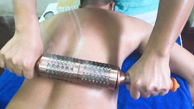 Cây lăn thảo dược đả thô g kinh lạc và thư giãn