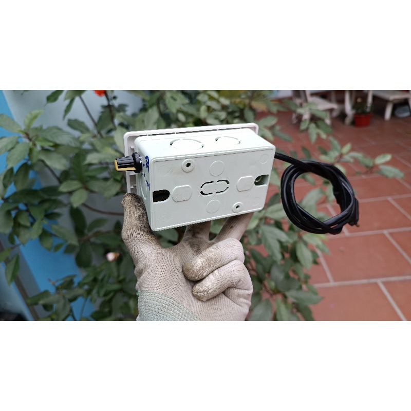 Ổ điện điều chỉnh tăng giảm điện 220v cho máy mài,nồi cơm