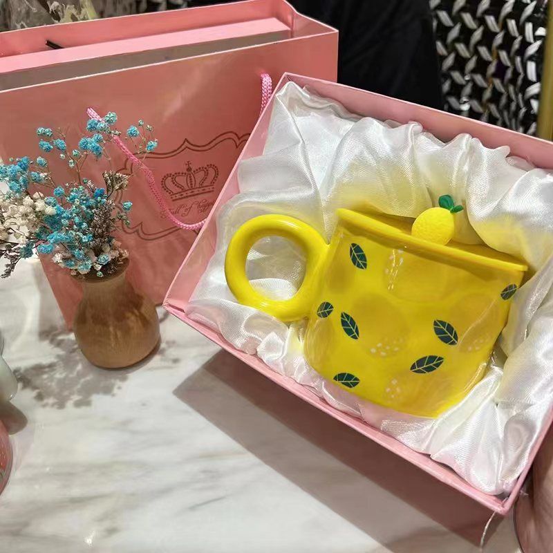 Cốc Uống Nước Bằng Sứ Có Nắp Đậy Dễ Thương Xinh Xắn Ttm206