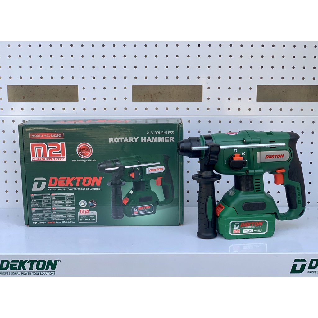 Máy Khoan 3 Chức Nặng SDS PLUS / M21-HR2603 / Nhỏ Gọn Lực Đập Lớn 2.6J / Motor Brushless / Chân Pin Phổ Thông Makita
