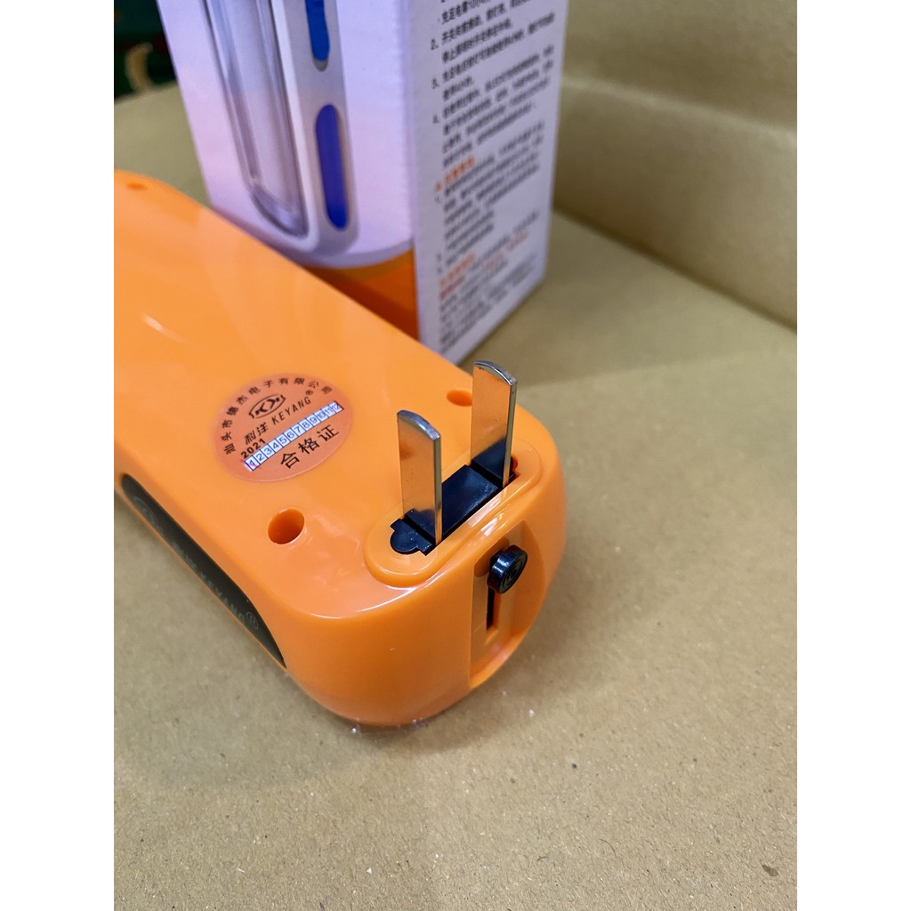 Đèn Pin Sạc 2 Trong 1 Keyang KY-9970 - Kích thước 16 x 5 cm