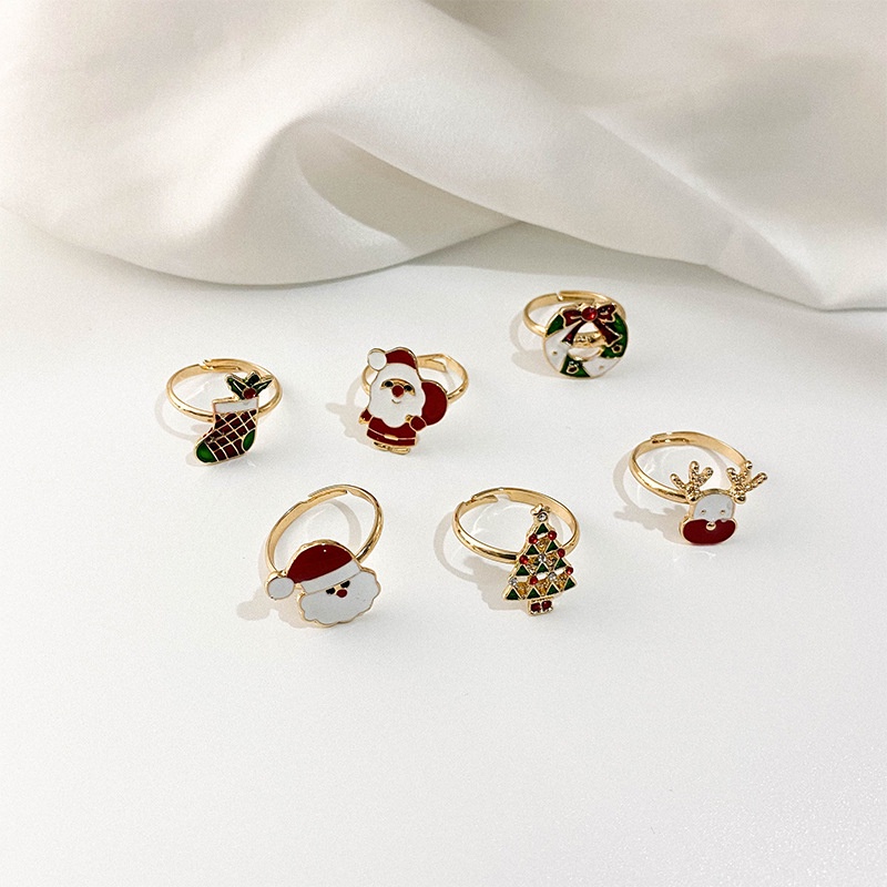 Nhẫn giáng sinh phong cách Âu Mỹ