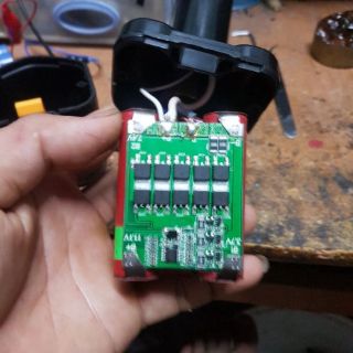 Pin hitachi 12v