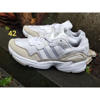 Giày adidas chính hãng 2 hand cond cao