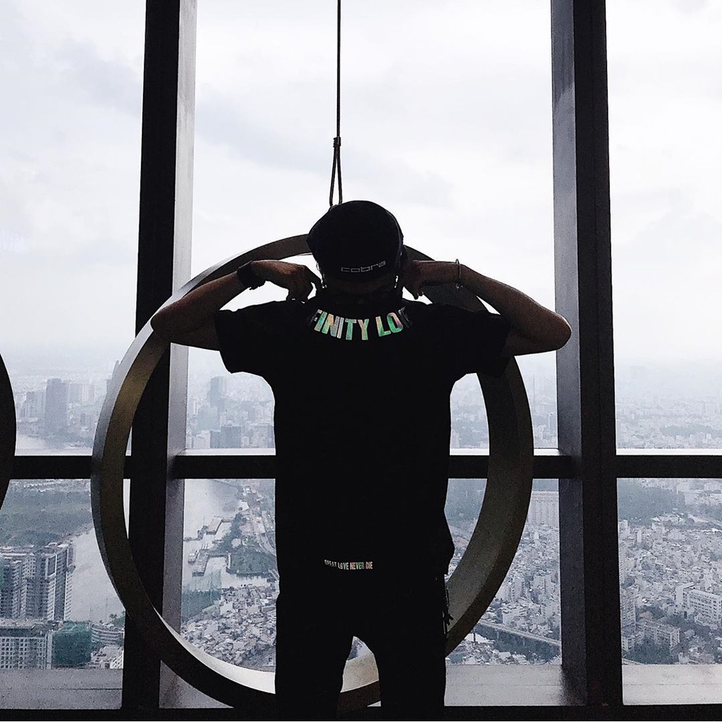 Áo thun phản quang 7 màu tay lỡ  Form Rộng INFINITY LOVE nam nữ unisex hai màu trắng đen oversize Siêu Chất