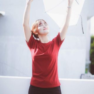 Áo Thun Trơn AGE2X Màu Đỏ Đô