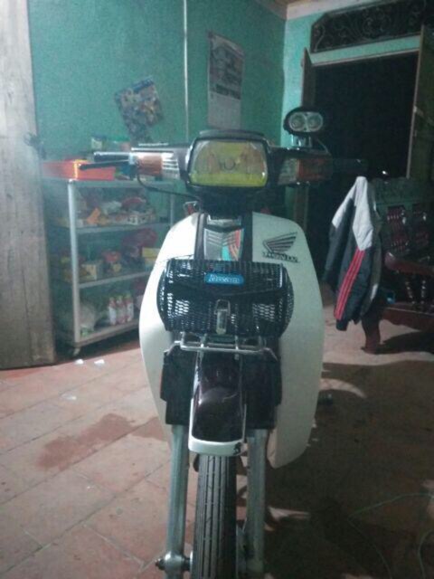 Rọ tròn đầu xe