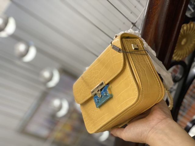 Túi cnk xuất dư da rắn siêu bền đẹp