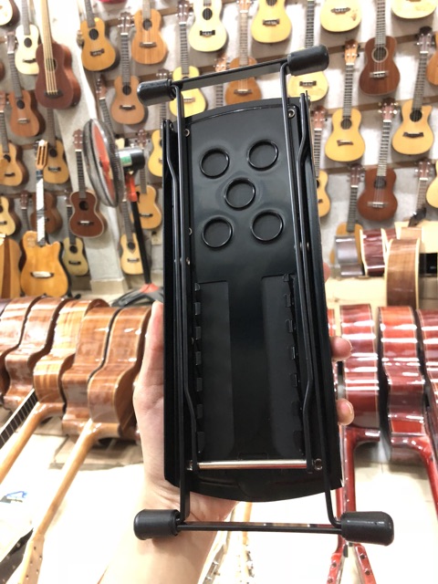 Gác chân dành cho người chơi guitar classic