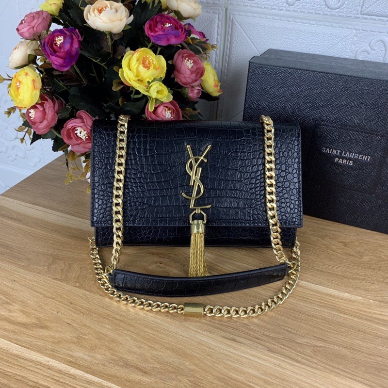 Túi xách Yves Saint Laurent màu đen tag vàng size 24cm (có sẵn)