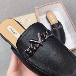 Sục sich lv đen