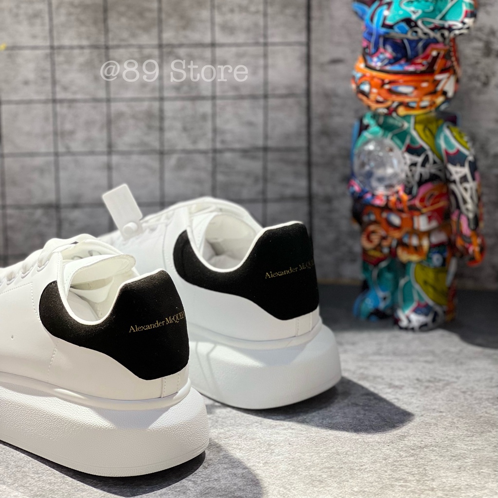 Giày mc queen nam nữ mcqueen tăng chiều cao alexander mcqueen trắng gót đen nhung cao cấp