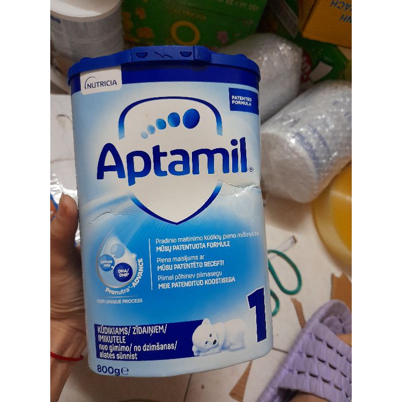 Aptamil Đức nhập khẩu số 1,3 móp hộp date t8/22